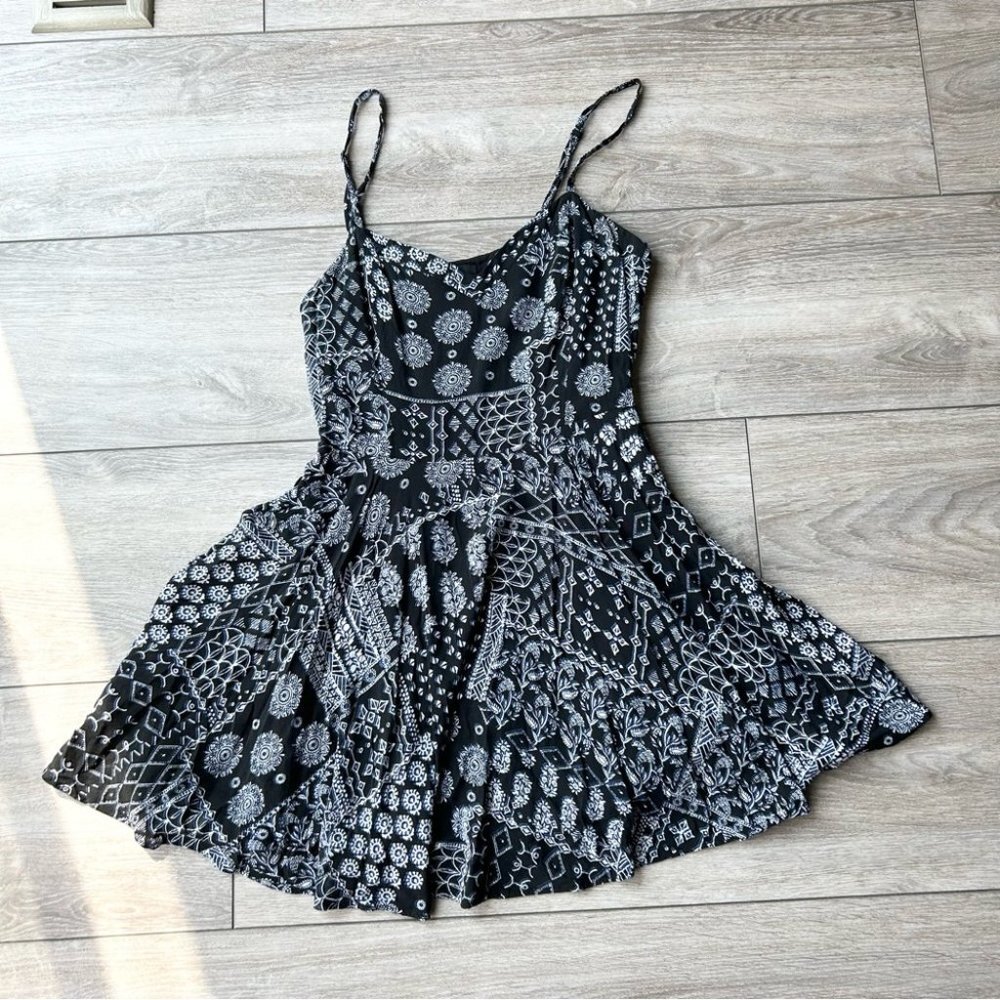 Talula Floral Fit & Flare Spaghetti Slip Dress - Picture 4 of 14